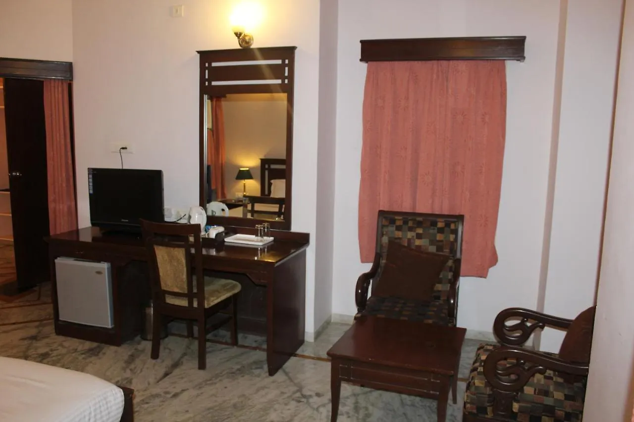 ***  Amantra Shilpi Resort & Spa Udaipur India